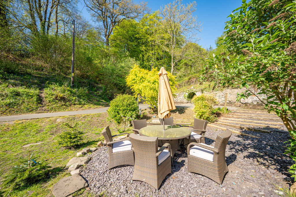 Patio Area- click for photo gallery